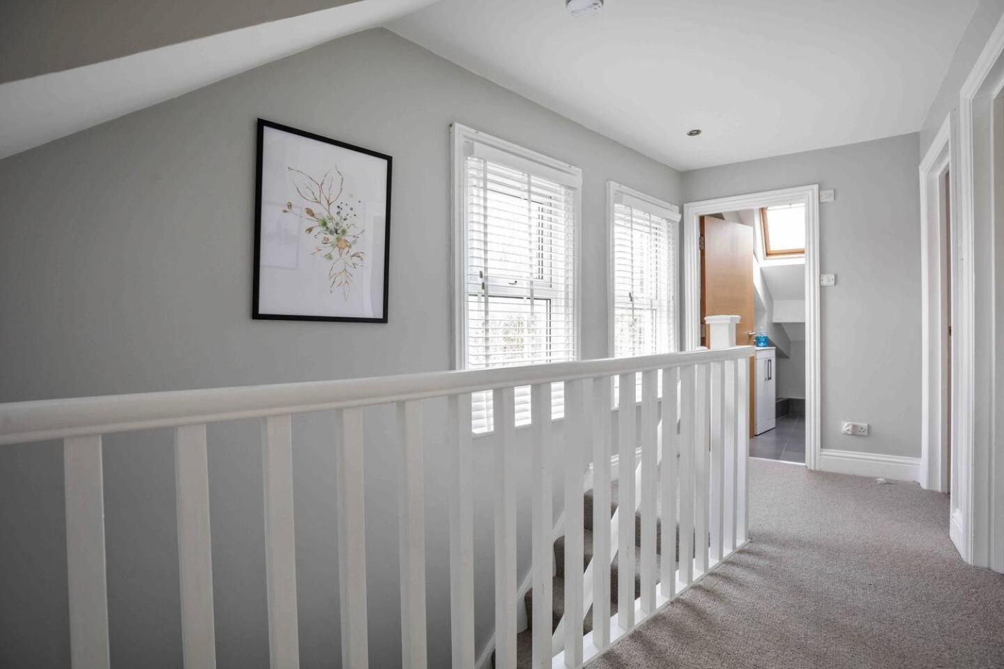 Stylish & Spacious 3 Bed Apartment With Parking Sheffield Luaran gambar